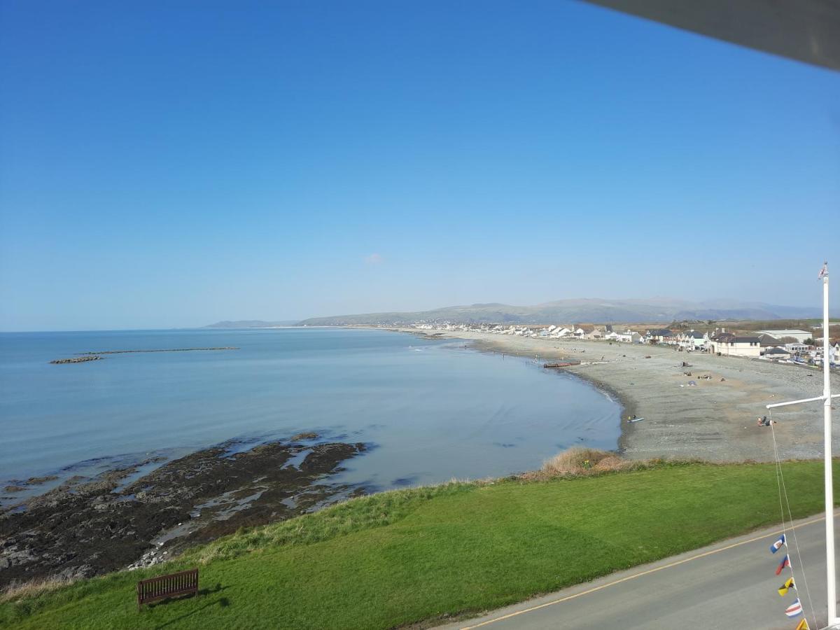 Cliff Haven Villa Borth Exterior photo